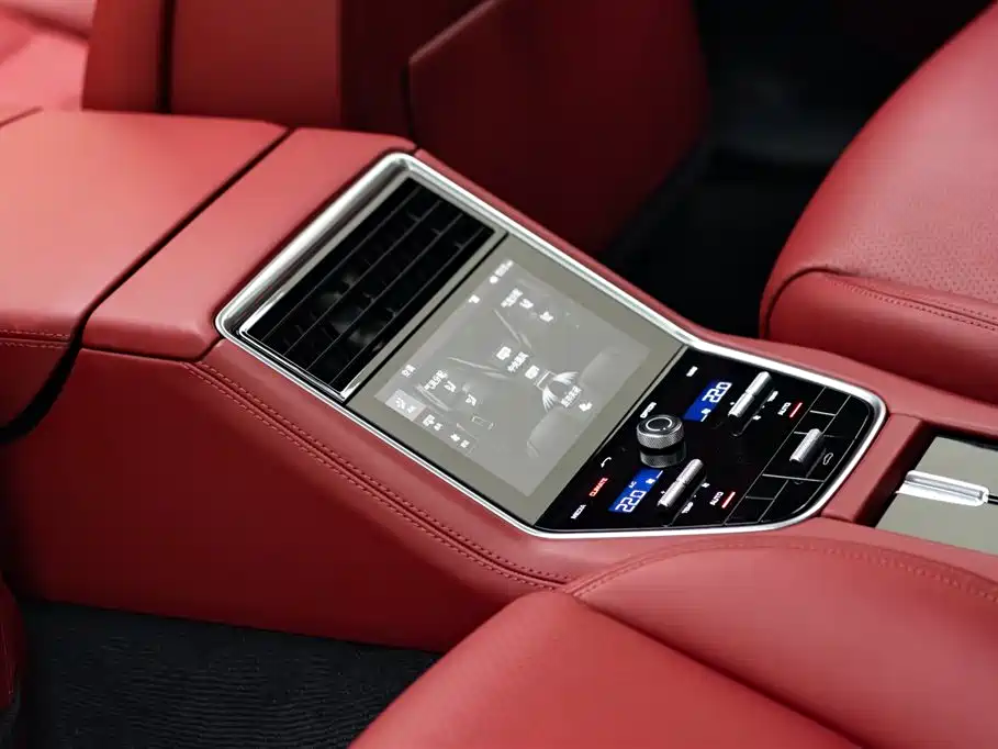 Porsche Panamera 2017 Panamera 3.0T фото 9