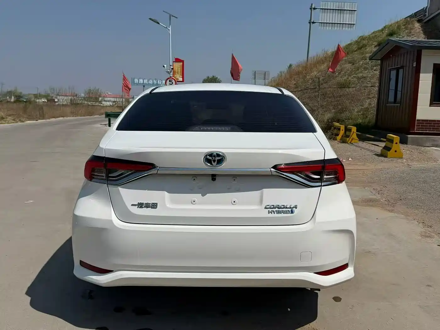 Toyota Corolla 2024 1.8L Smart Hybrid Dual Engine Flagship Edition фото 6