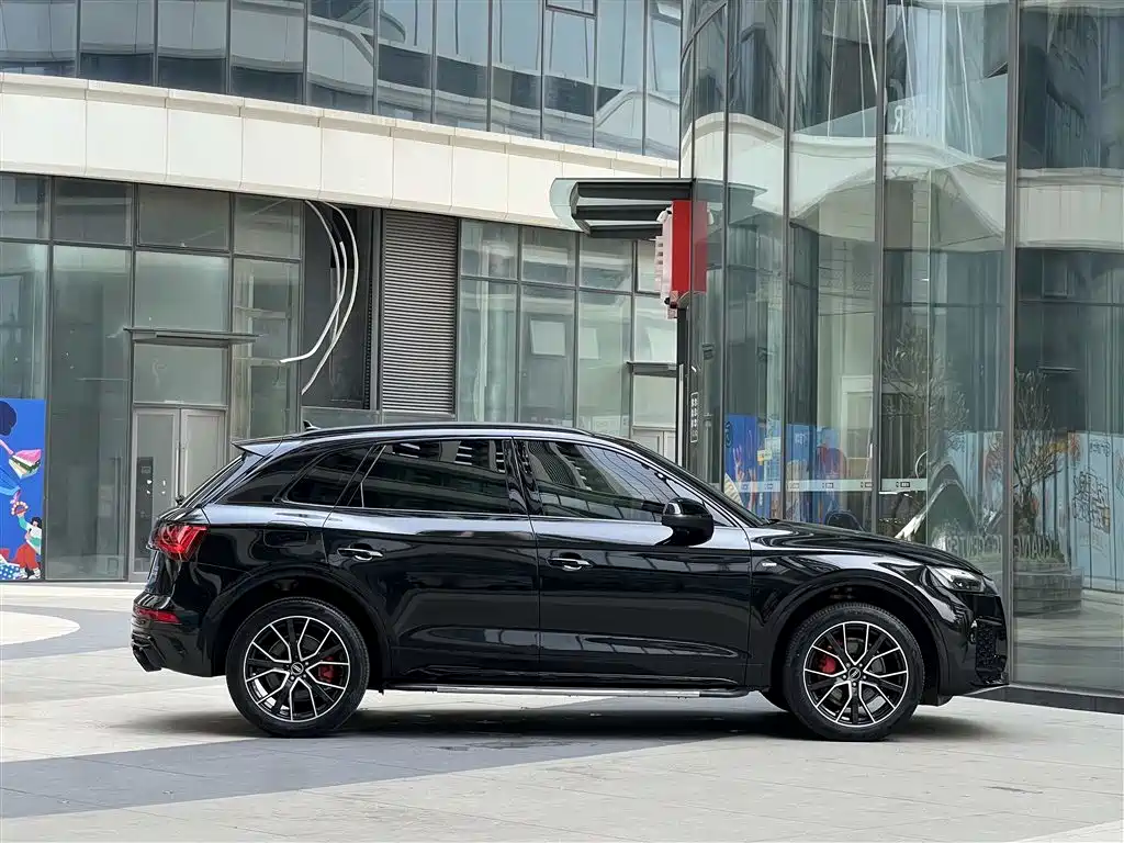 Audi Q5L 2023 40T Luxury Dynamic фото 16