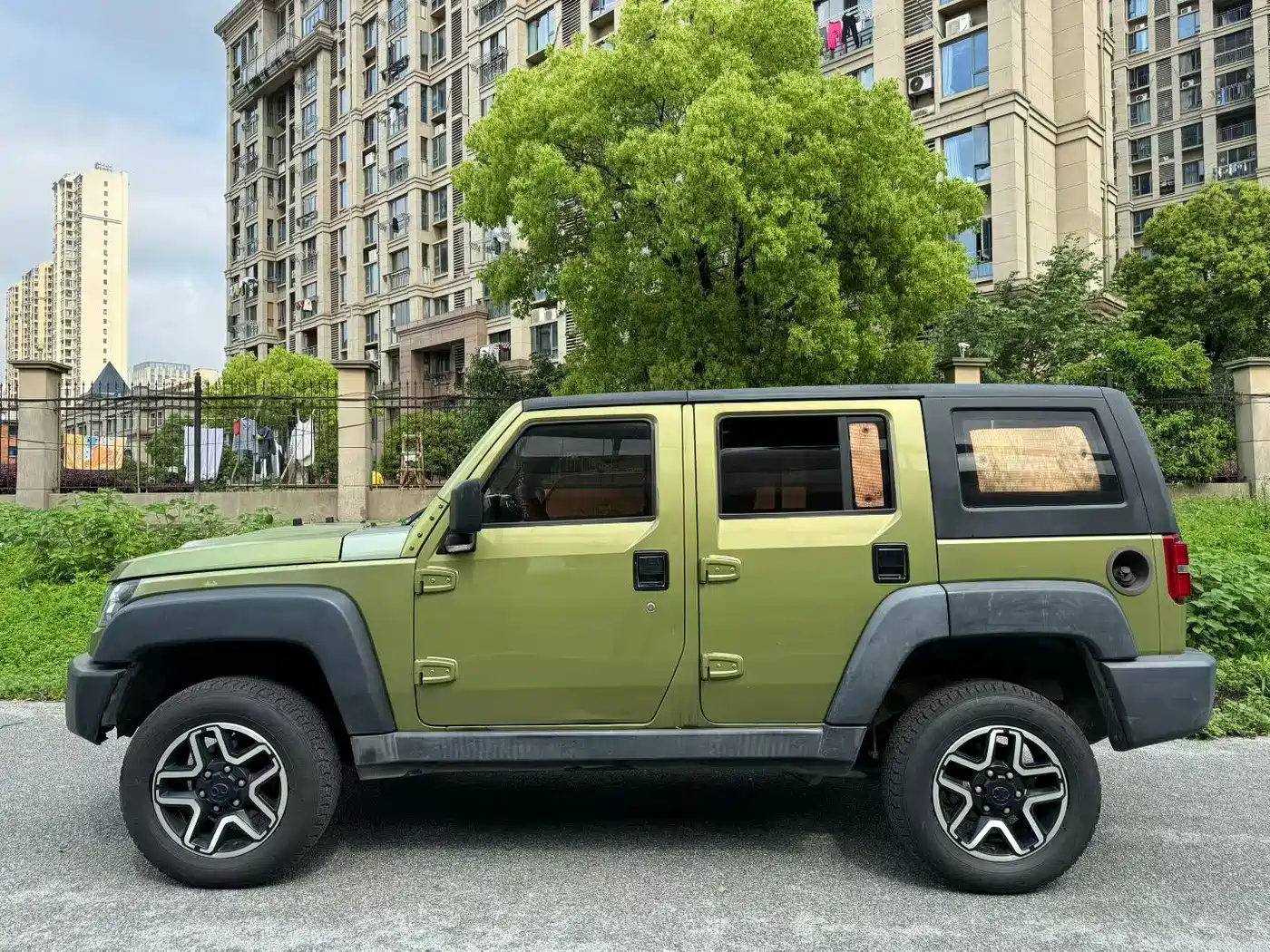 BAIC ORV Beijing Offroad BJ40 2017 2016 Model 40L 2.0T Manual 4WD Premium