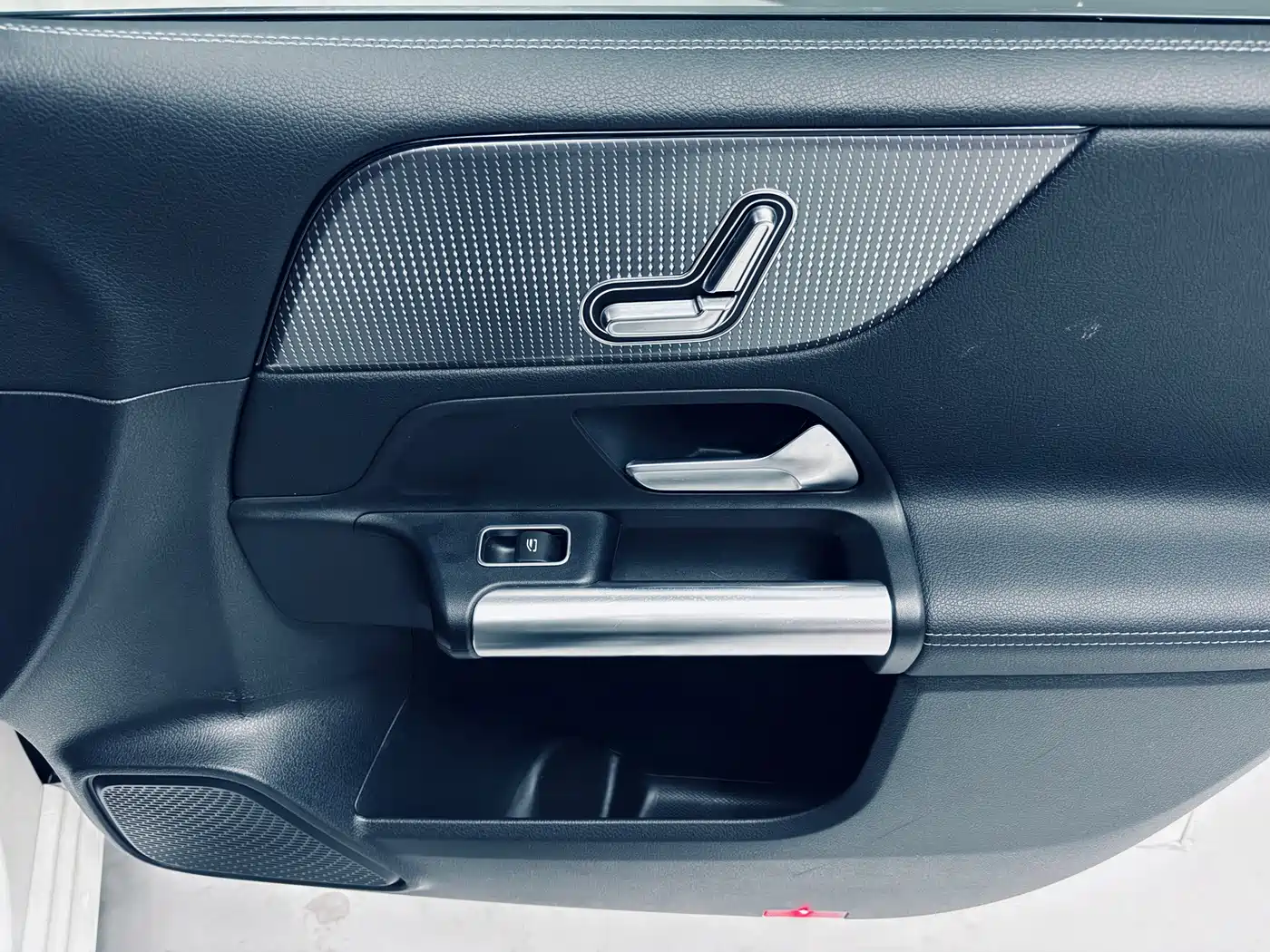 MERCEDES-BENZ B CLASS