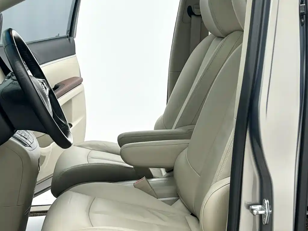 Buick GL8 2018 28T Luxury Model China VI фото 5