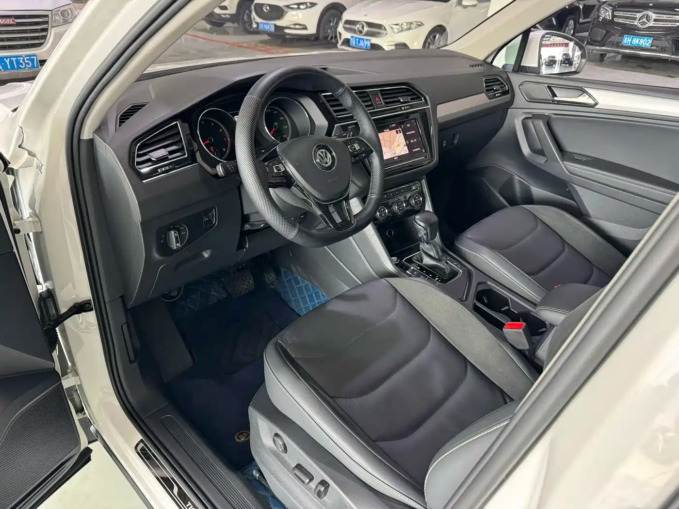 Volkswagen Tiguan L 2019 330TSI Automatic 2WD Panorama Comfort Edition China VI фото 7