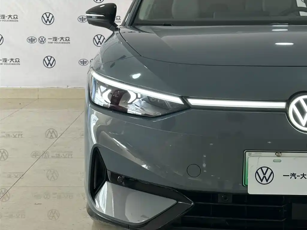 VOLKSWAGEN ID.7 VIZZION