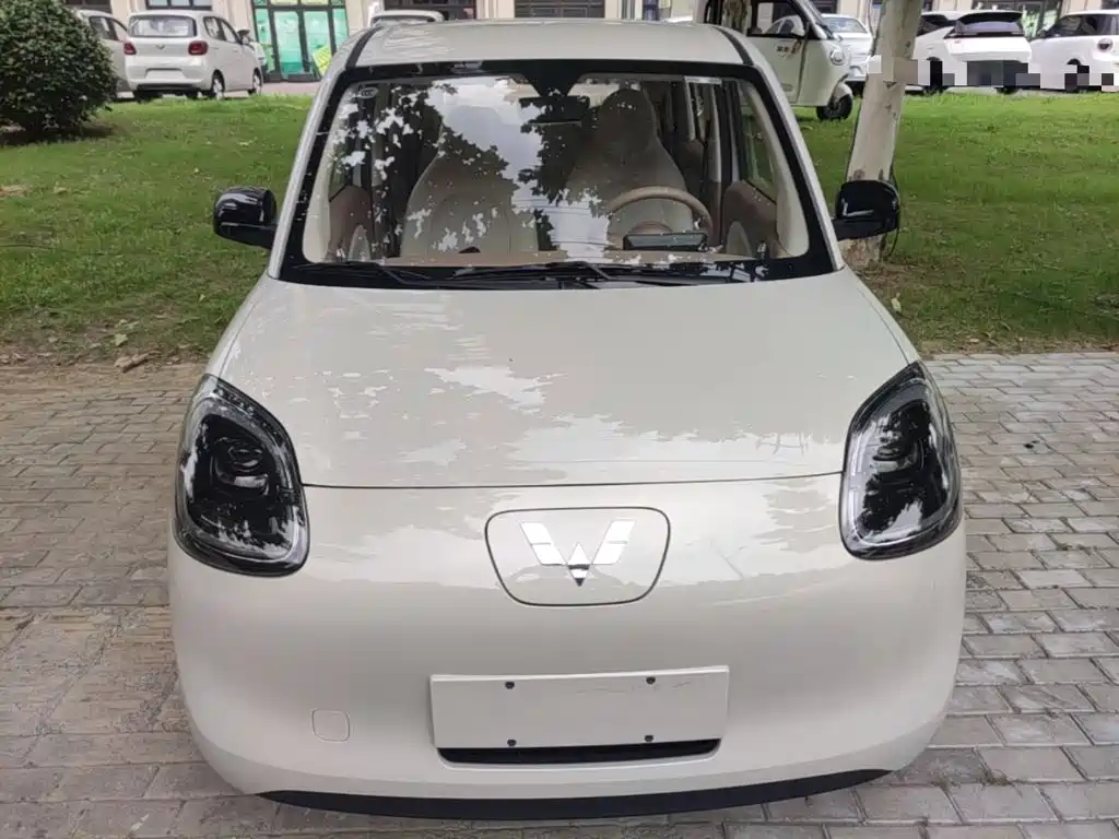 Wuling Motors Hongguang MINIEV 2026 2025 4-Door Advanced