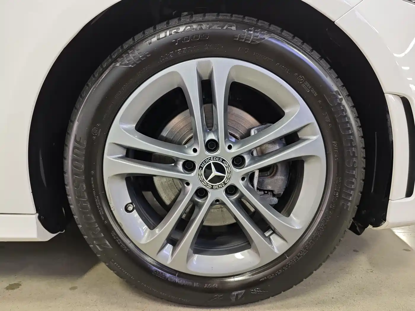 Mercedes-Benz A-Class 2021 A 180 L Sports Sedan фото 13