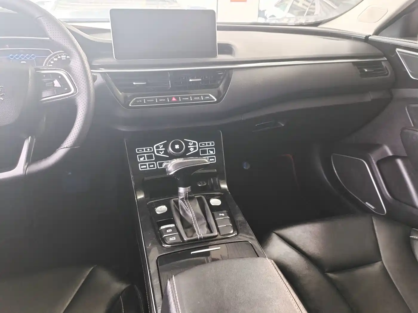 Hongqi H5 2018 2019 30TD Smart Connect Rhythm Edition