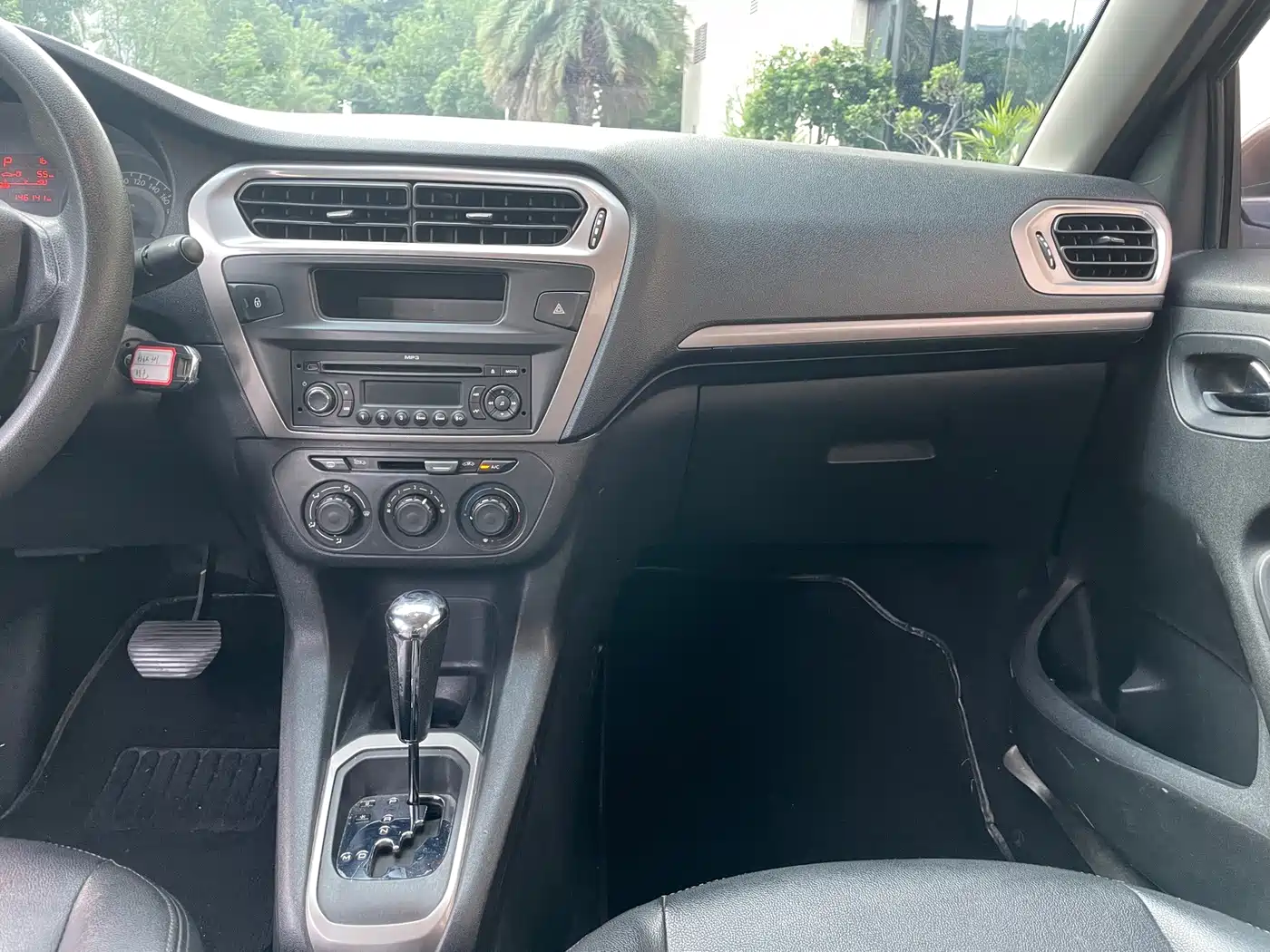 Peugeot 301 2014 2014 1.6L Automatic Comfort Edition