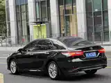 Фото 3 - Toyota Camry
