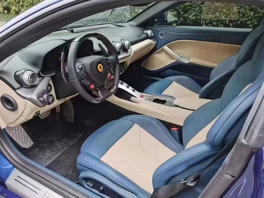 Ferrari F12berlinetta 2013 6.3L Standard фото 9