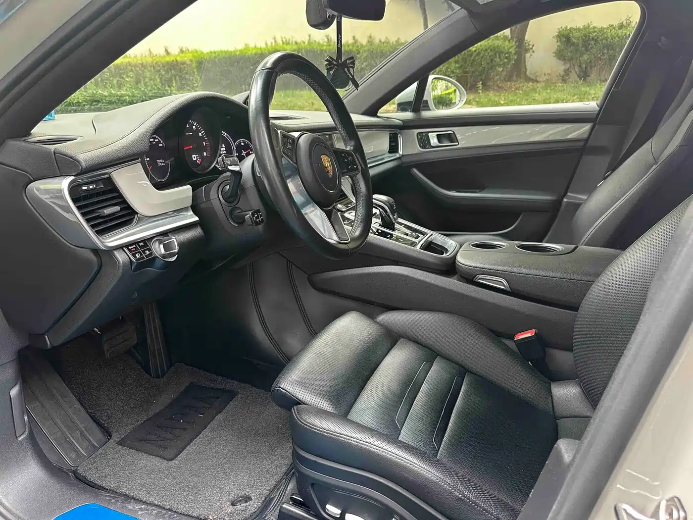 Фото 8 - Porsche Panamera