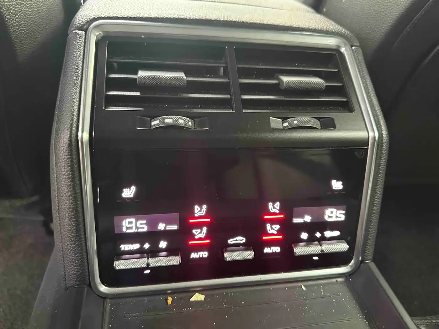 Фото 10 - Porsche Panamera