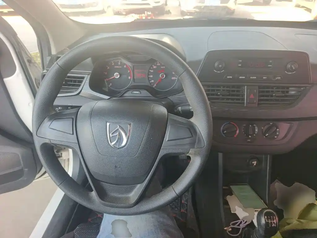 Baojun 310W 2017 2017 1.2L Manual Value Edition (China V)