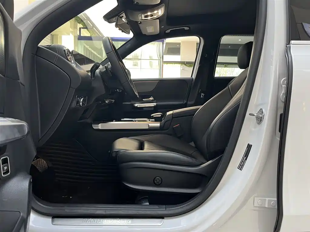 Mercedes-Benz GLB 2021 GLB 200 Dynamic фото 14