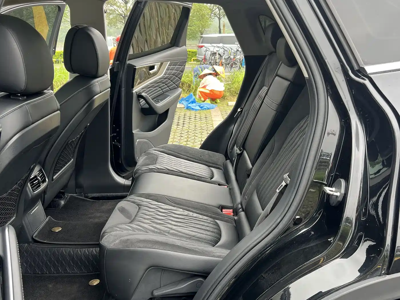 Hongqi HS5 2022 Facelift 2.0T Smart Connect AWD Flagship фото 10
