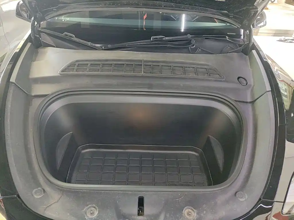 Фото 20 - Tesla Model Y