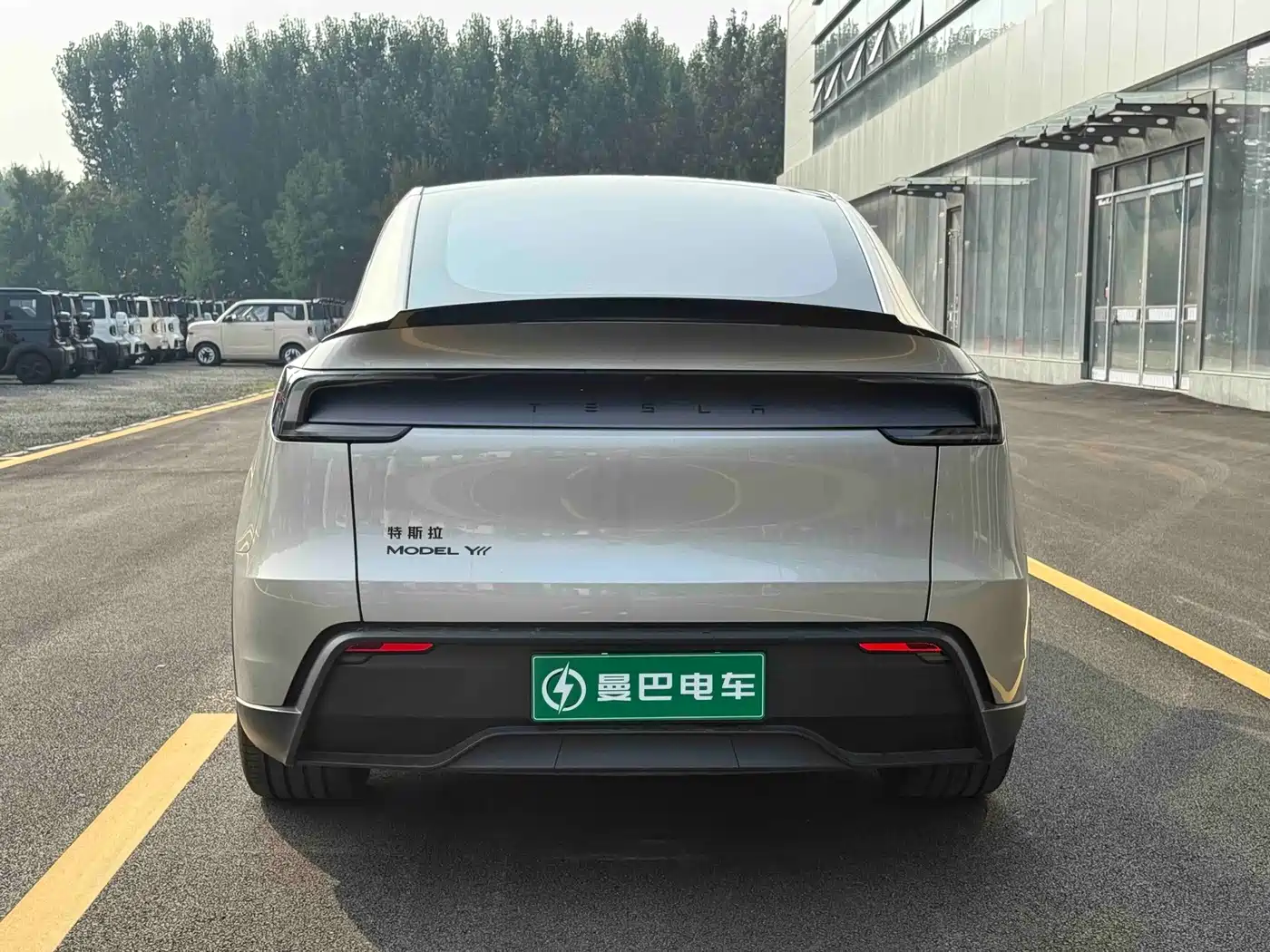Tesla Model Y L 2025 2025 Facelift Long Range AWD