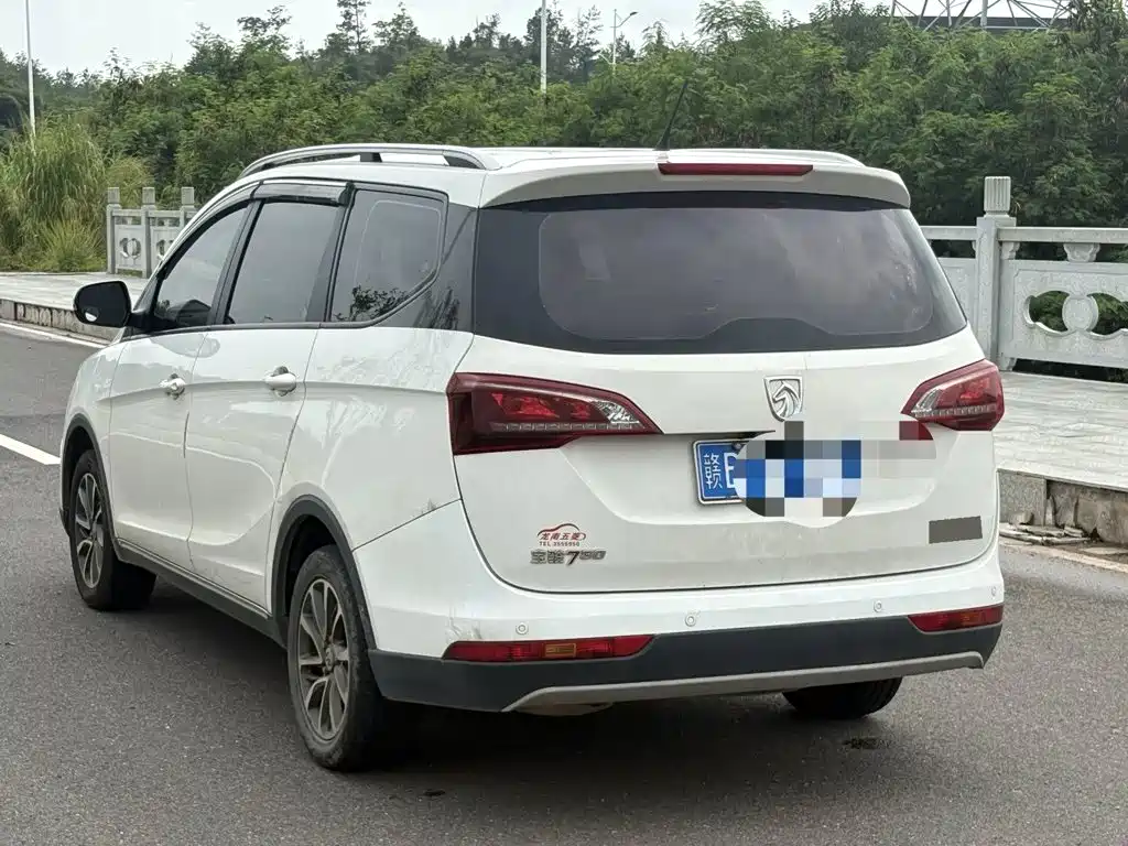 Baojun 730 2020 2019 1.5L Manual Fashion Version 7-Seater China V