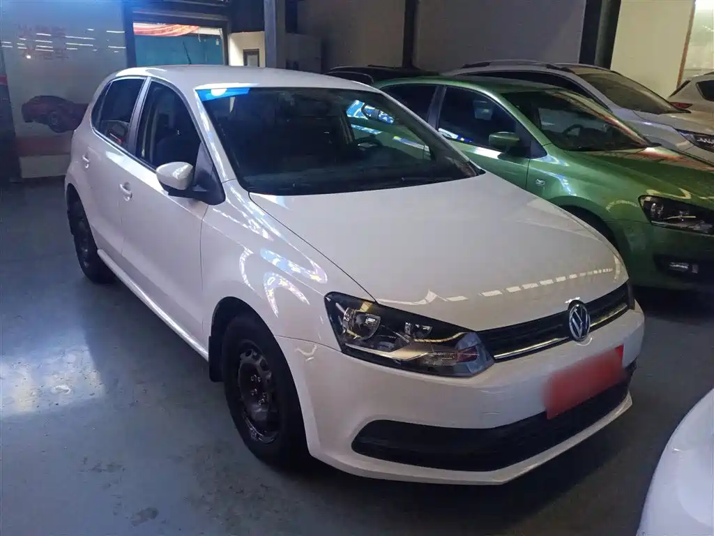 Volkswagen Polo 2018 1.5L Auto Safe Drive фото 4