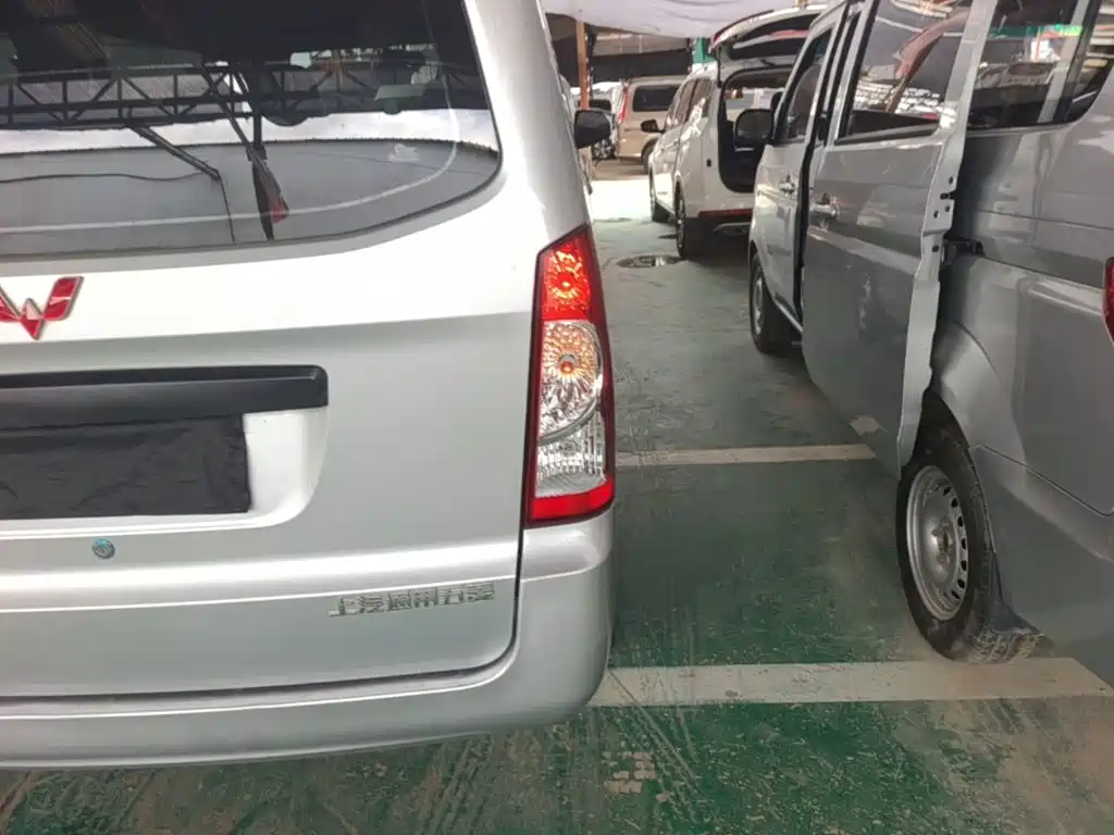 Wuling Motors Wuling Rongguang S 2024 2023 1.5L Base 5/7 Seater