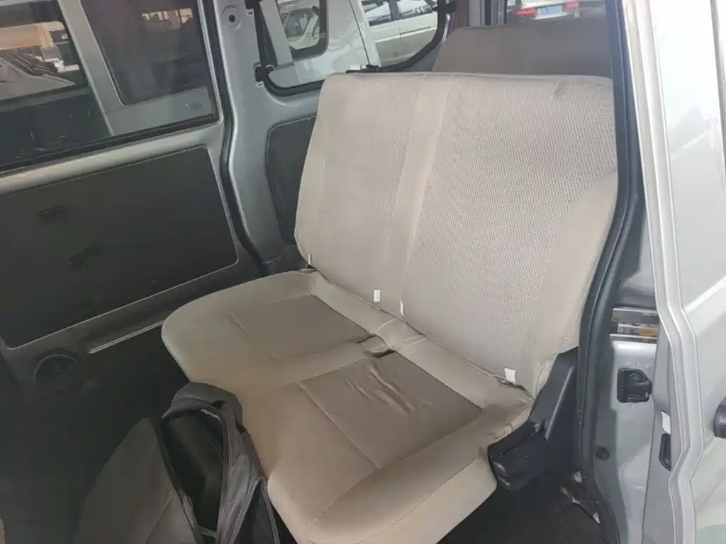 Wuling Motors Wuling Rongguang S 2024 2023 1.5L Base 5/7 Seater