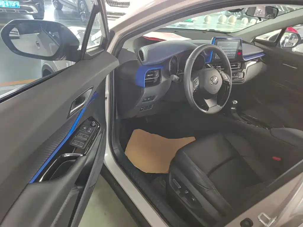 Toyota C-HR 2022 2021 2.0L Luxury Edition