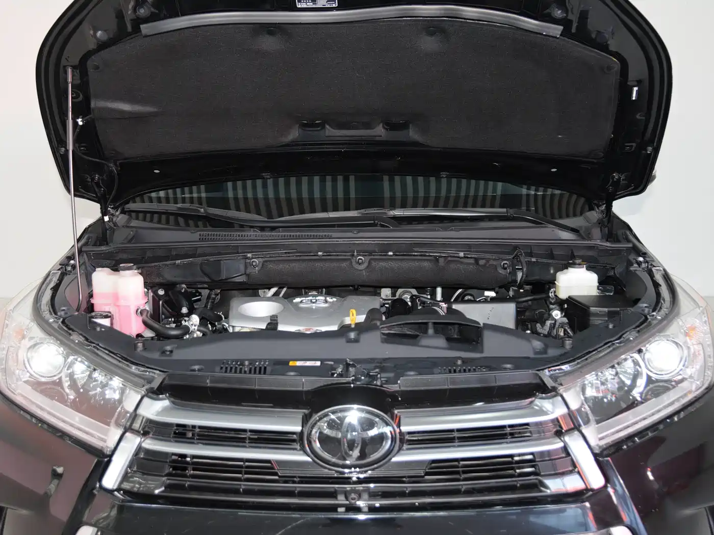 Toyota Highlander 2018 2.0T 4WD Premium 7-seater China VI фото 6