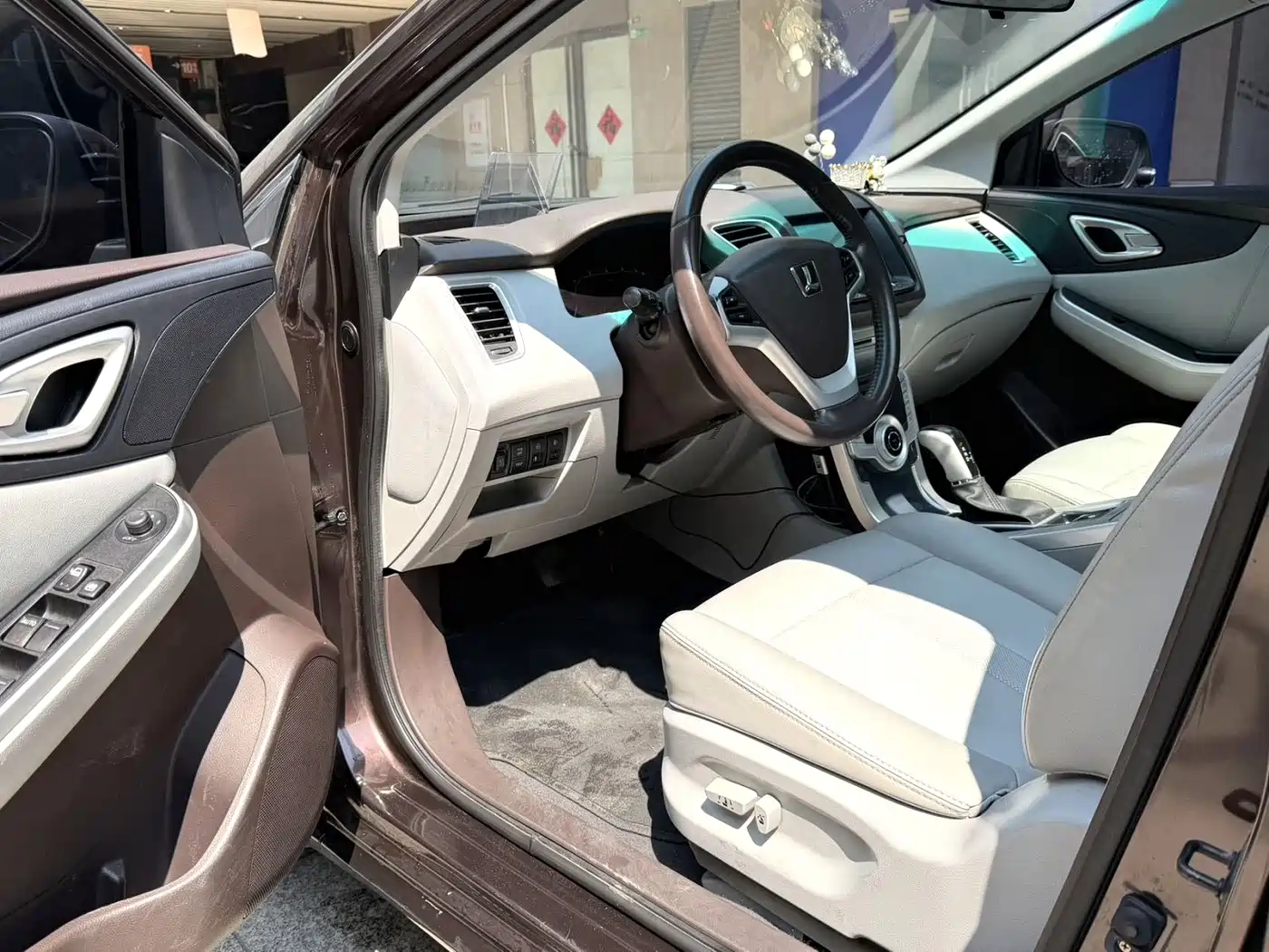 Luxgen 5 2013 2014 Dance Limited Edition 1.8T Automatic Luxury