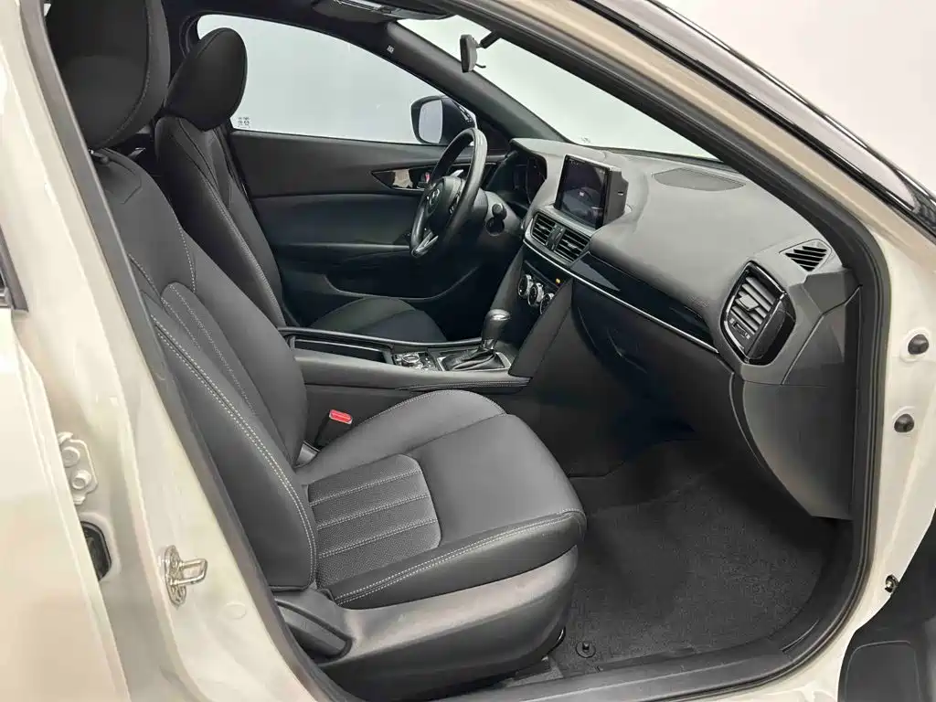 Mazda CX-4 2023 2021 2.0L Auto FWD Skyactiv Vitality Edition