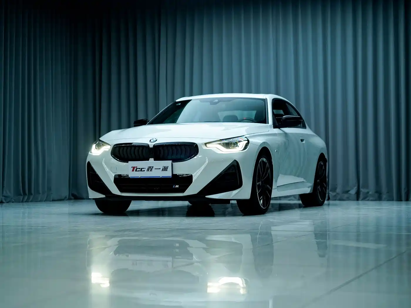 BMW M240I