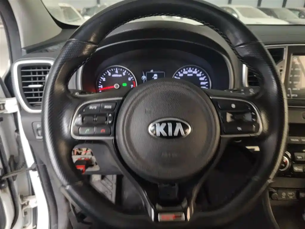 Kia KX5 2016 Model 1.6T Automatic 2WD DLX фото 11