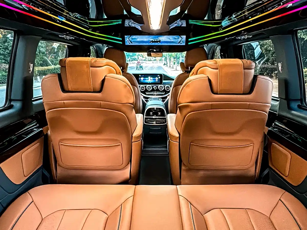 Mercedes-Benz Vito 2023 2.0T Business 7-Seater фото 34