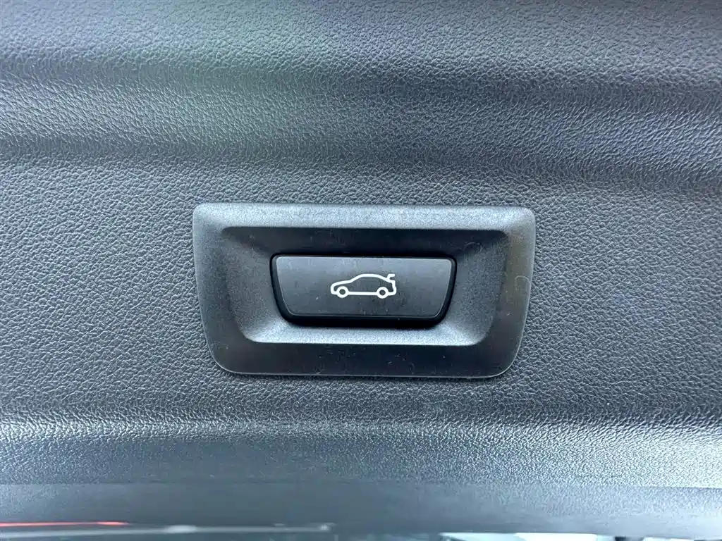 BMW X1 2023 sDrive20Li X Design Package фото 10