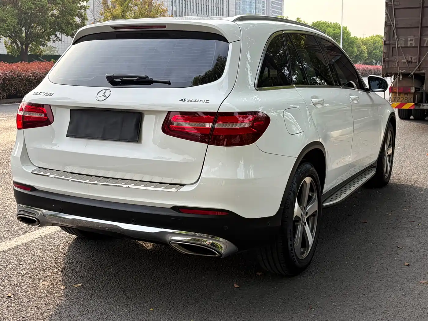 Mercedes-Benz GLC 2016 GLC 300 4MATIC Dynamic фото 6
