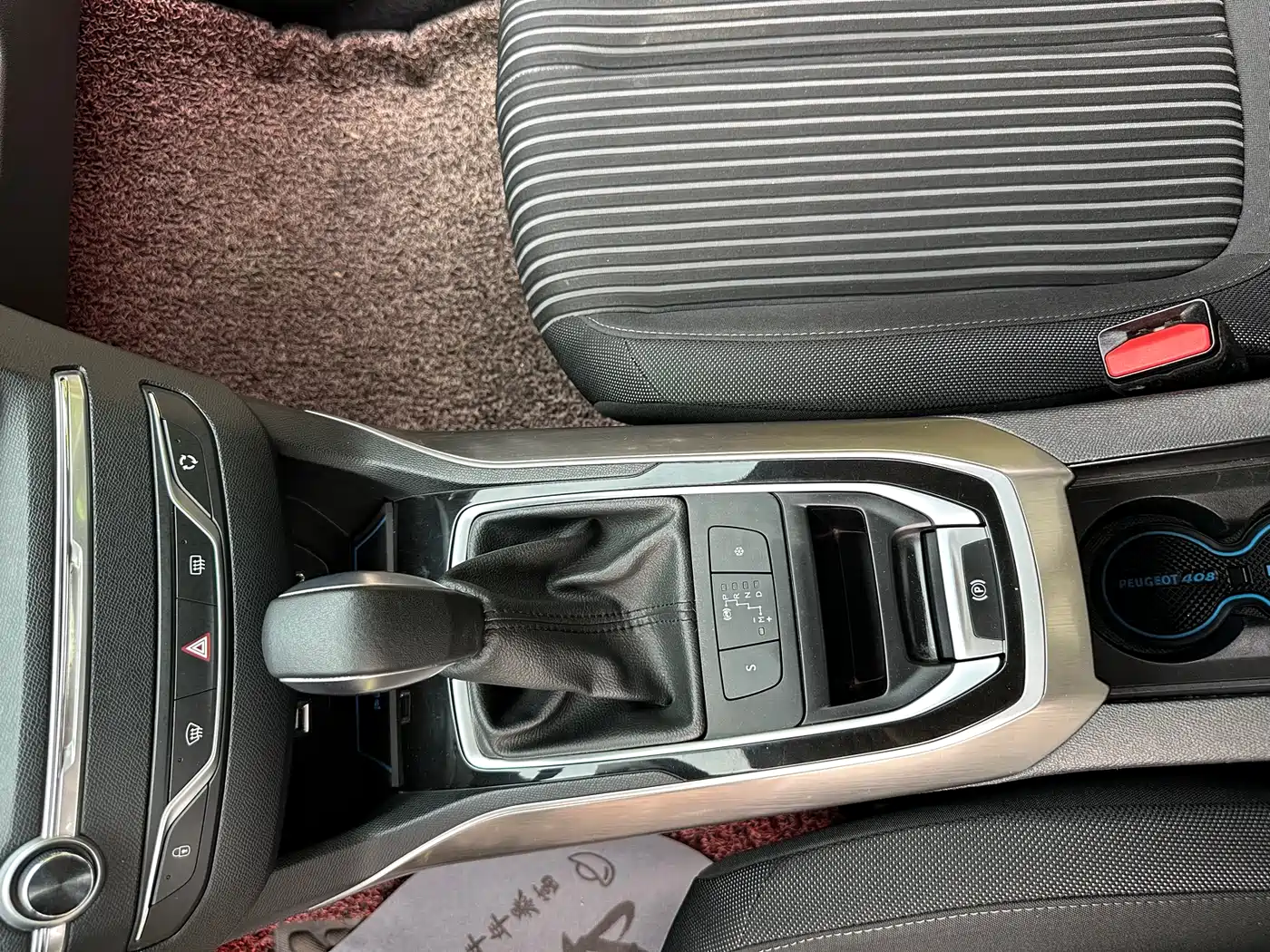 Peugeot 408 2014 1.8L Automatic Luxury Edition фото 28