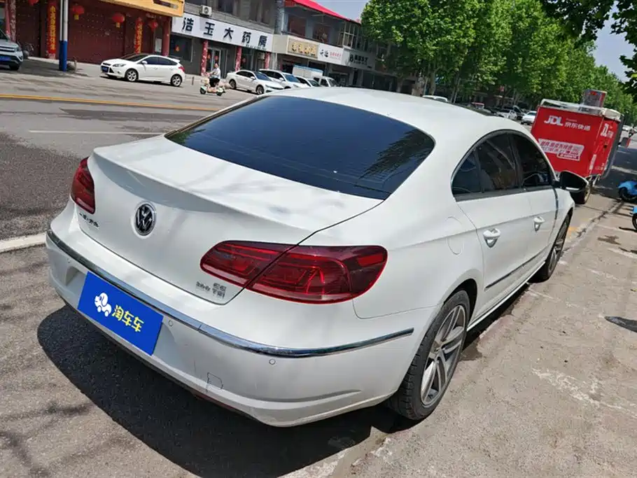 Volkswagen FAW-Volkswagen CC 2016 Model 1.8TSI Premium фото 3