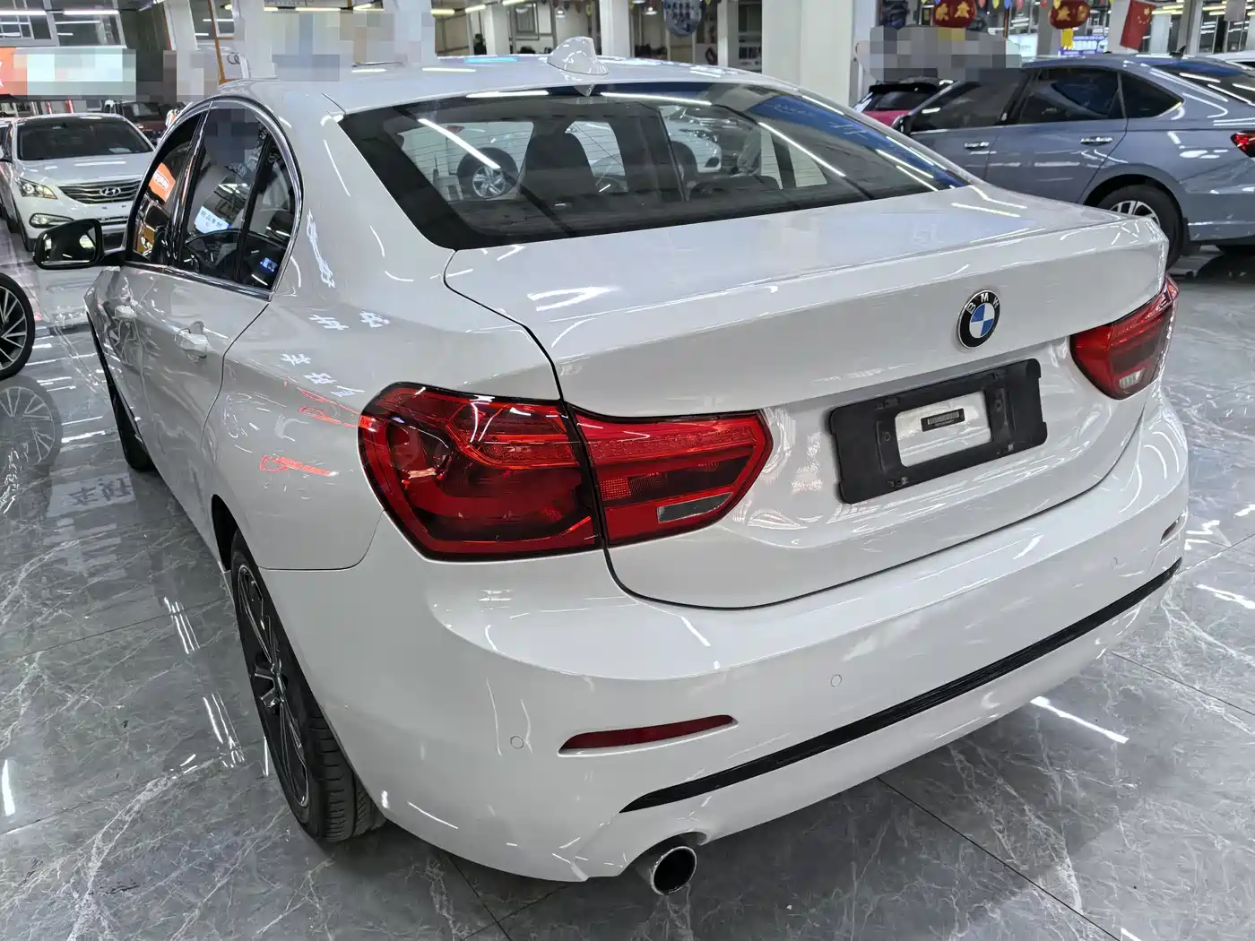 BMW 1 Series 2017 118i Sport фото 4