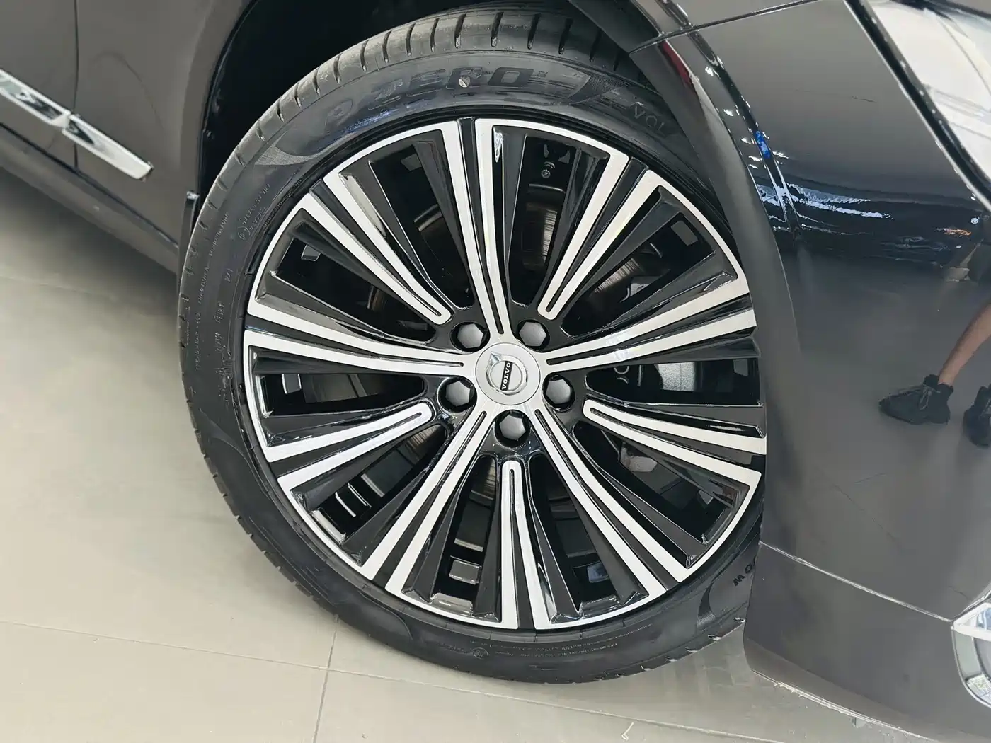 Volvo S90 2025 2025 B5 Zhiyuan Luxury Edition