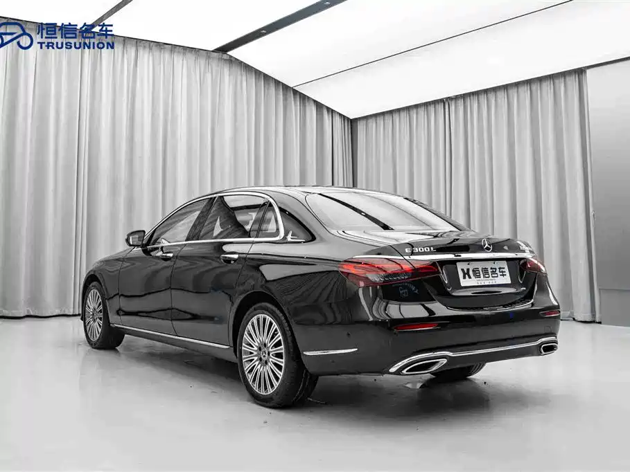  E CLASS