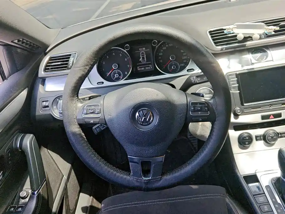 Volkswagen FAW-Volkswagen CC 2016 Model 1.8TSI Premium фото 15