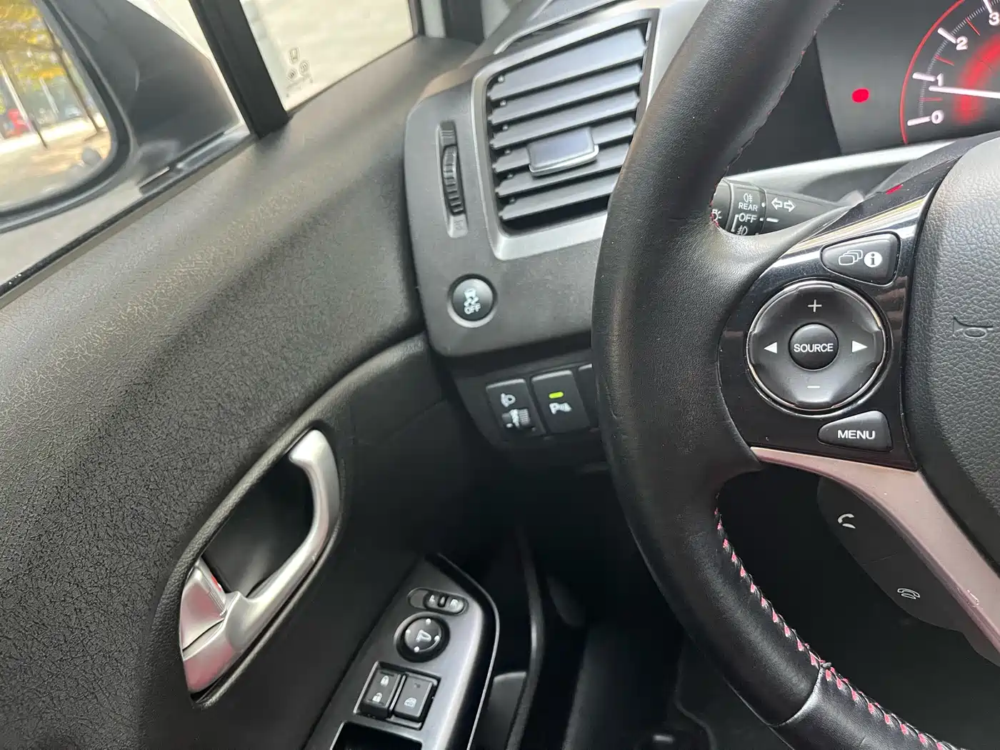 Honda Civic 2014 2.4L Manual Si фото 33