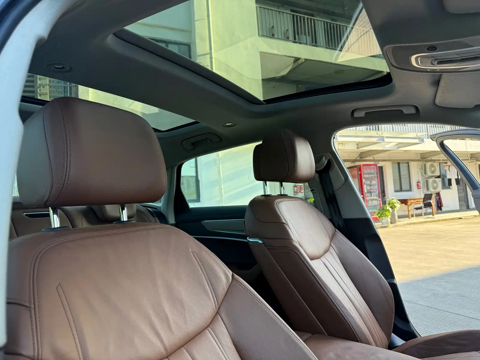 Photo 14 - Audi A6L