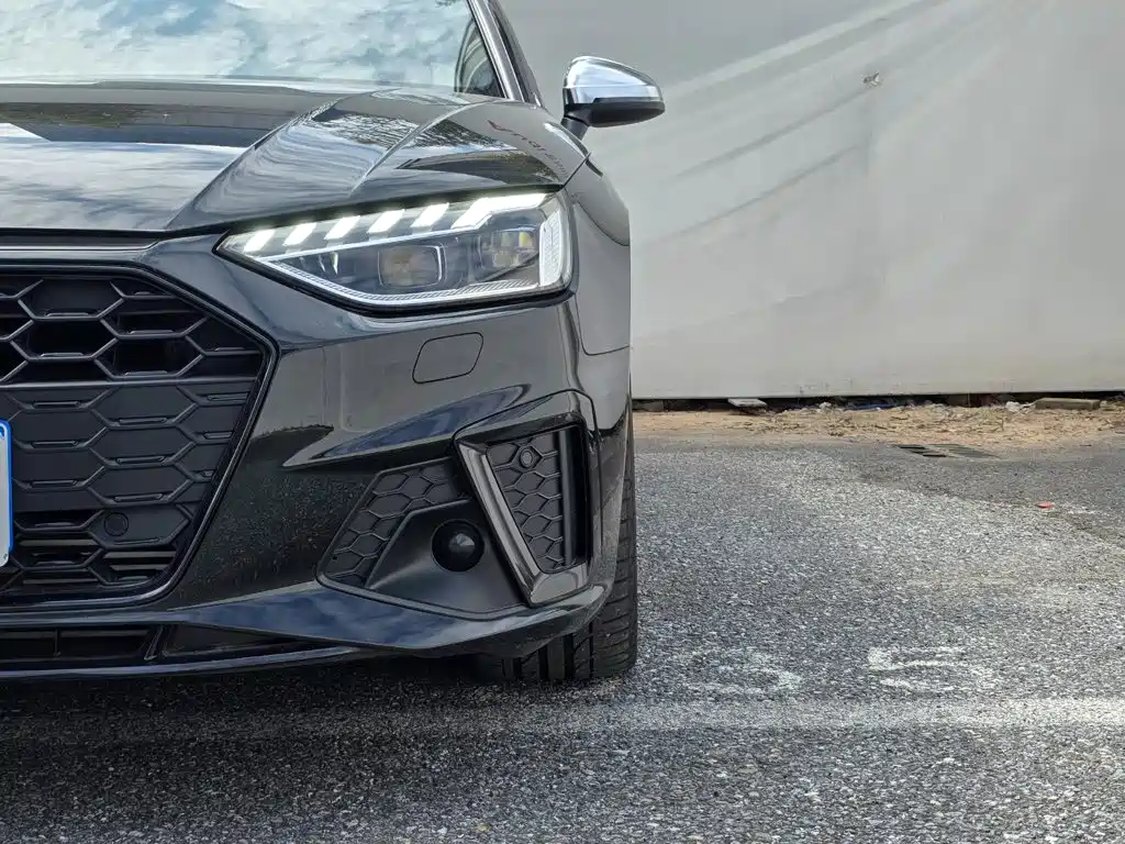 2025 Audi S4