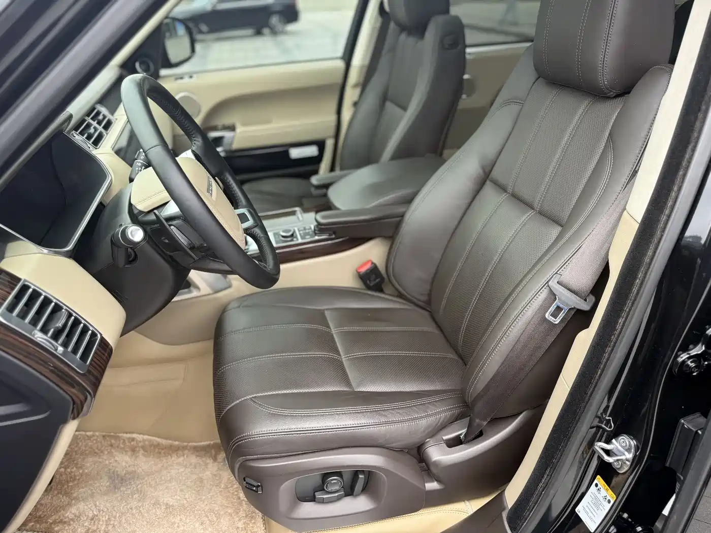 LAND ROVER RANGE ROVER