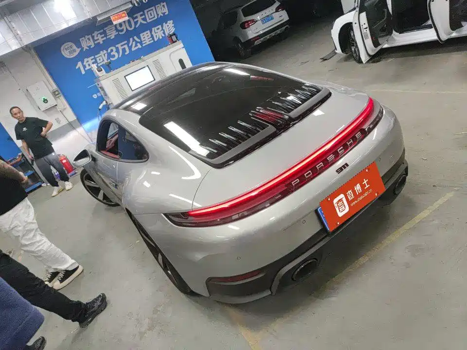 Photo 5 - Porsche 911