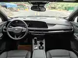 Photo 7 - Cadillac XT4