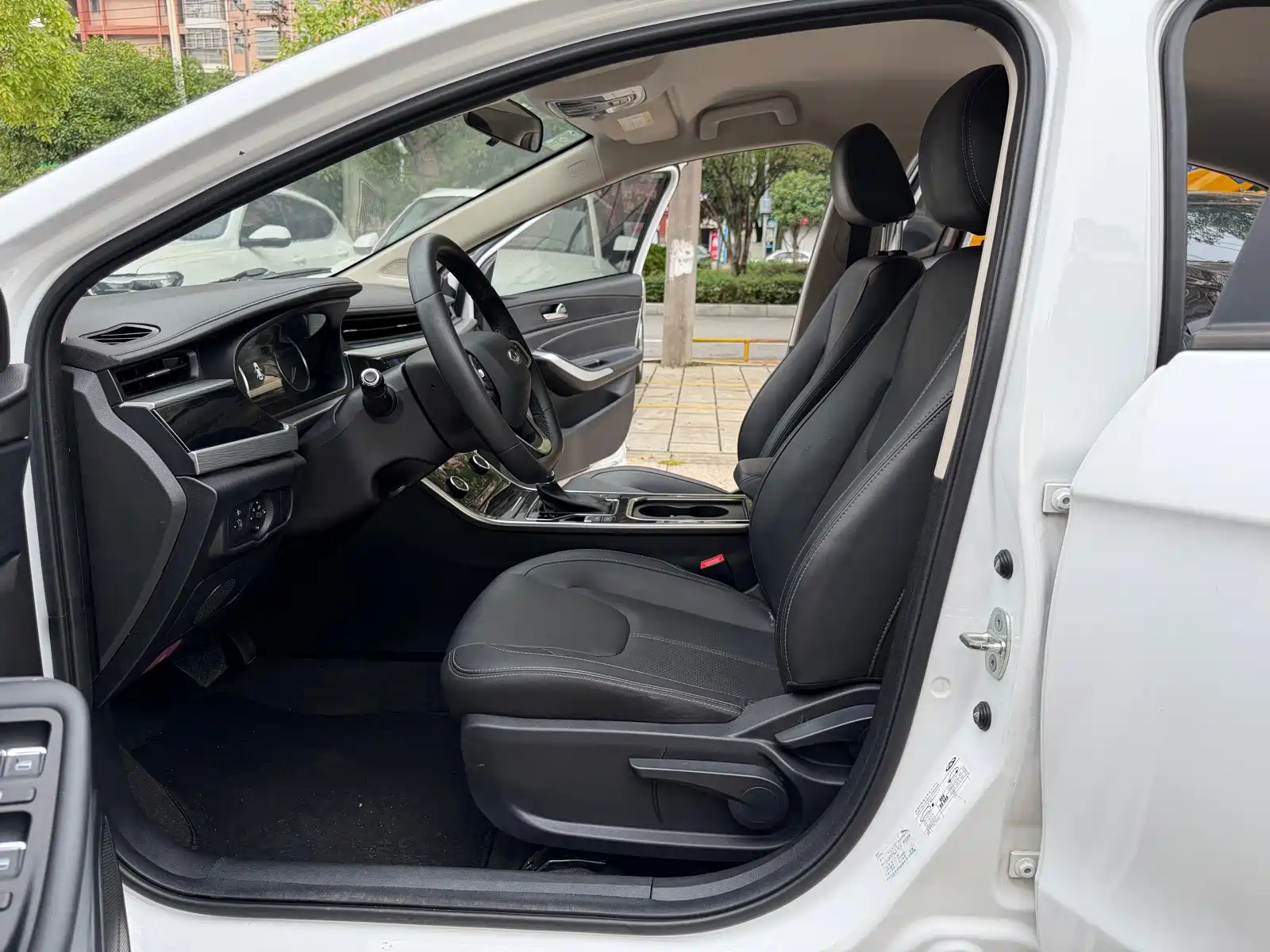 Фото 4 - Chery Arrizo 5
