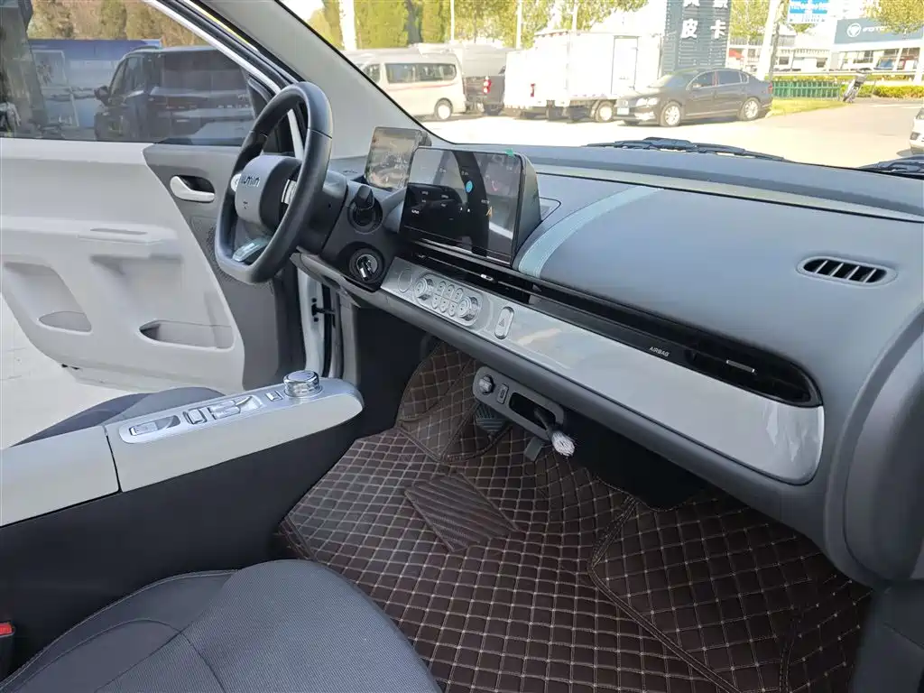 CHANGAN CHANGAN LUMIN