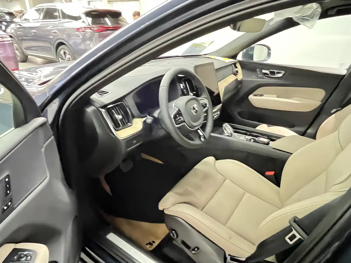 Volvo XC60 2026 2026 Model B5 AWD Premium Luxury
