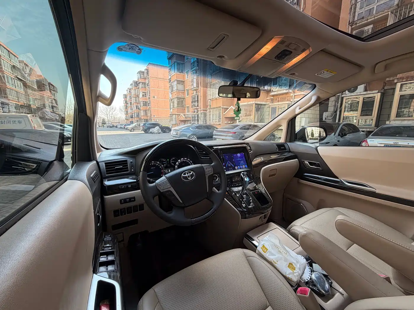 Toyota Alphard 2011 Model 2.4L Luxury фото 10